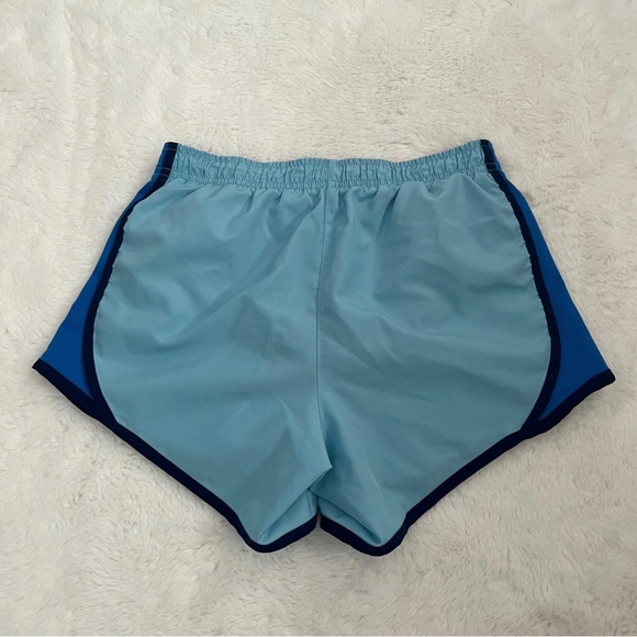 Nike Dri-Fit - Picture 2 of 2